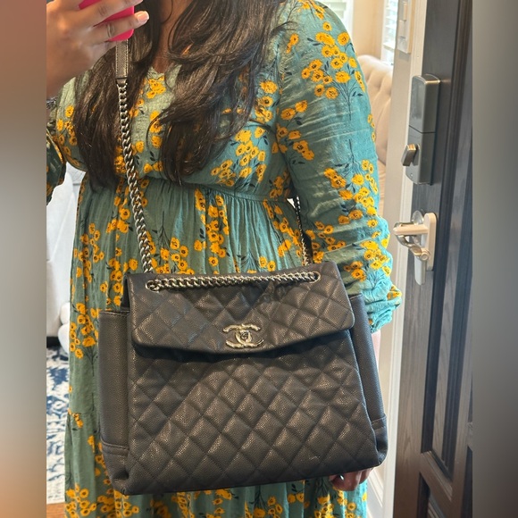 ❌SOLD❌ Chanel Quilted Bag Navy Blue - Picture 3 of 16